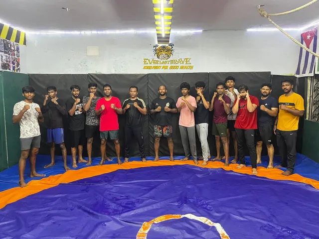 Everlast Brave — Martial Arts in Valasaravakkam