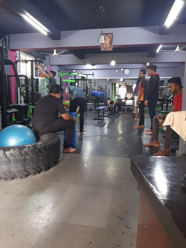 Golden Gym Fitness Club