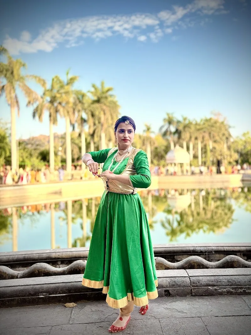 The FLY Dance Academy — Dance in Lashkar