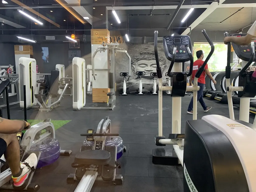 Gym Lounge Platinum Vastral — Standard Gym in Vastral