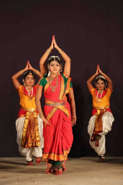 SRI SAI NATTYALAYA — Dance in Neelankarai