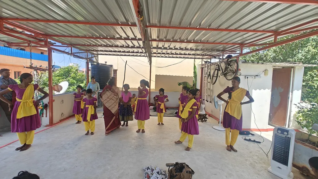Yazhi Academy For Fine Arts — Dance in Pallikaranai