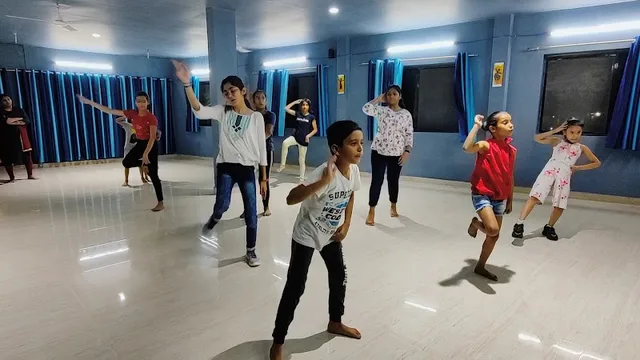 Street Kaksha- The Dance Studio — Dance in Mahaveer Nagar