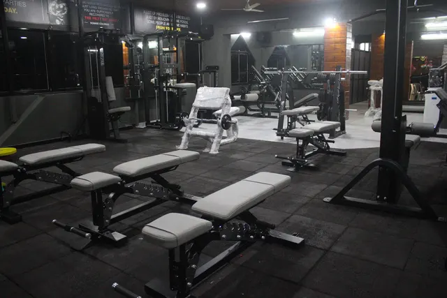 i Train Fitness Gym