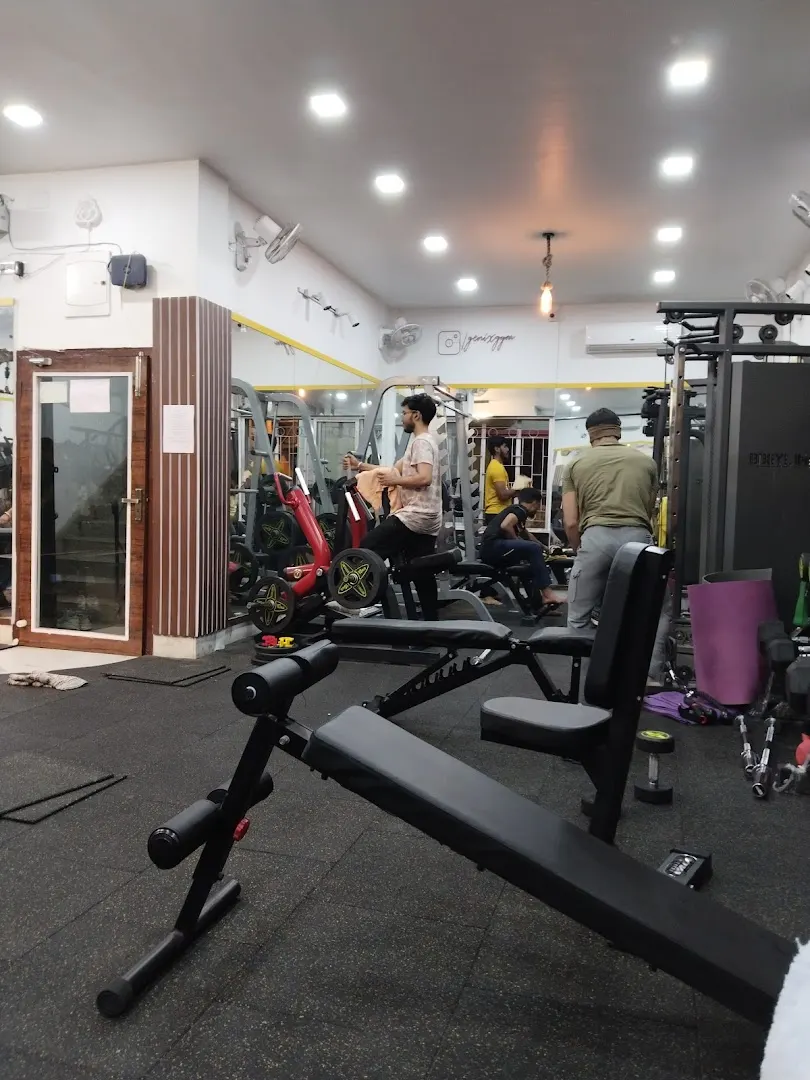 Genix Gym — Fitness Center in Regent Park, Kolkata