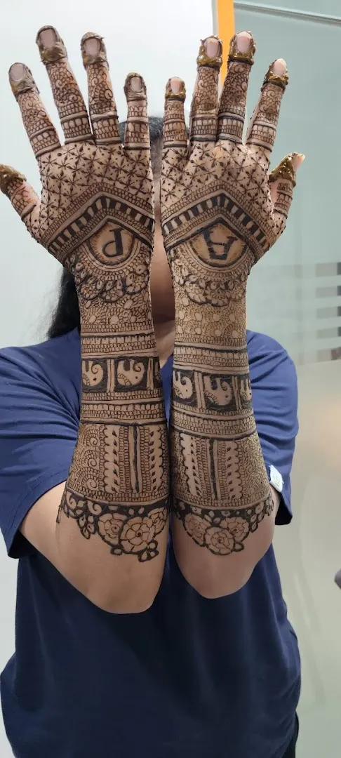 Kalpataru mehndi art and classes — Art & Craft in Vastral