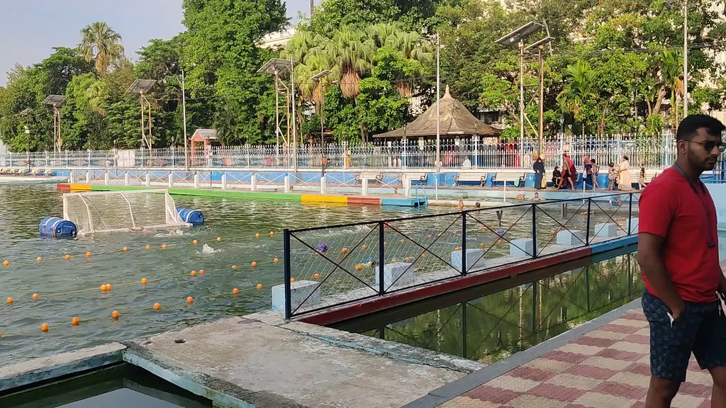 YMCA Kolkata (swimming section) — Swimming in College Square