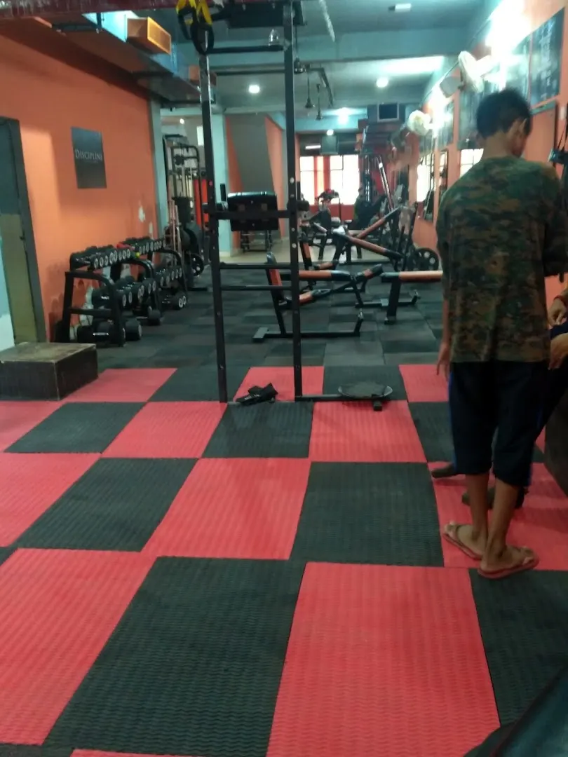 Aesthetix gym & spa — Fitness Center in Officer Colony, Chandigarh