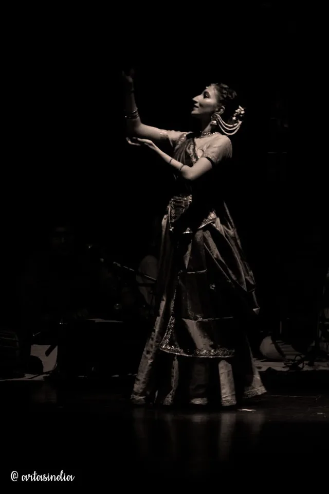 Bhavras Nrityangan - Kathak By Nikita Vats — Dance in Mahalgaon