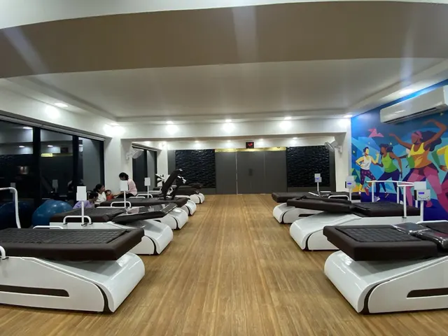 Avi fitness studio
