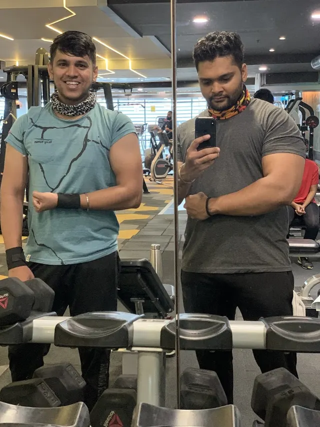 Gold's Gym Banjara Hills — Yoga in Banjara Hills