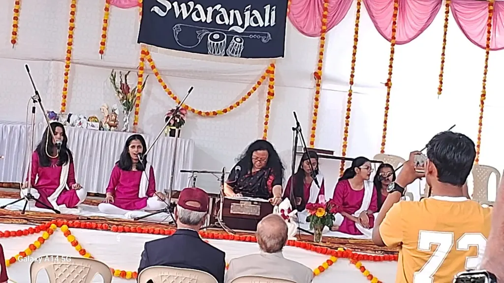 Mayalu sur sadhna — Music in Kondhwa