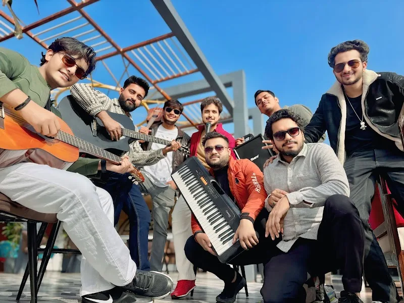 Ambition guitar classes — Music in Govindpuri