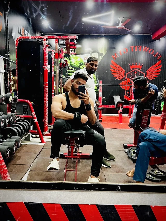 Flowfit Gym — Standard Gym in Purani Chhawani