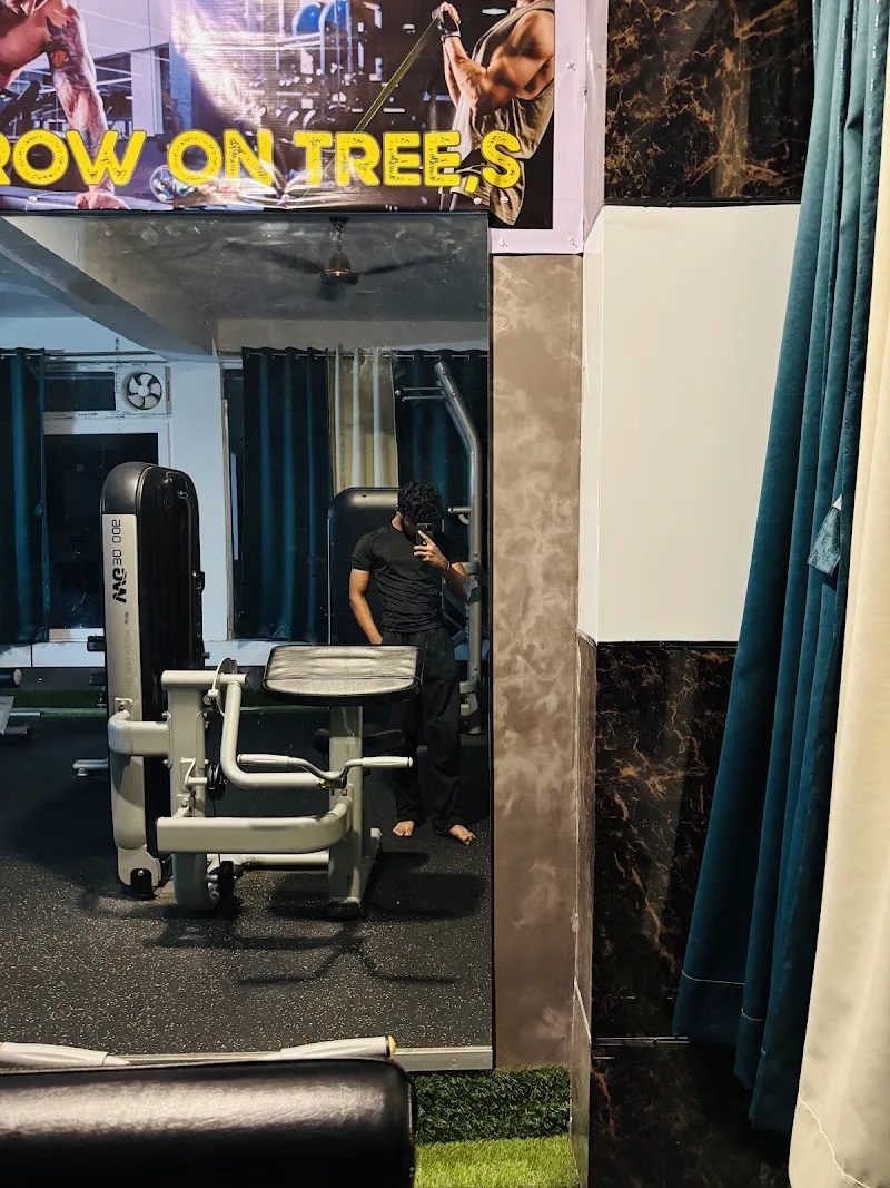 Fitness Garage Gym — Lamhi