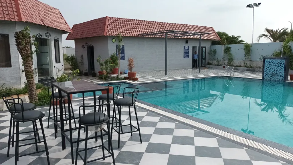 The Swimming pool — Swimming in Vaishali Nagar