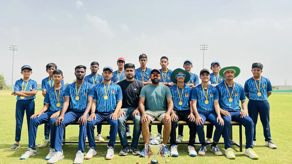 Cricket Endeavours Academy & Endeavours Box Cricket — Cricket in Vaishali Nagar