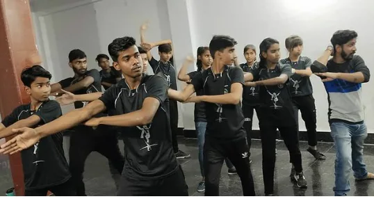 SK Film Dance and Music Class — Dance in Susuwahi