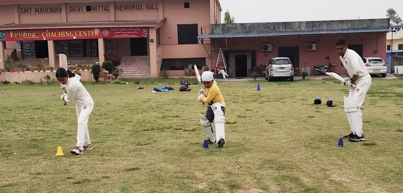 MAX CRICKET ACADEMY and HOSTEL Shanti vihar phase 3 dehradun uttrakhand — Cricket in Hathibarkala Salwala