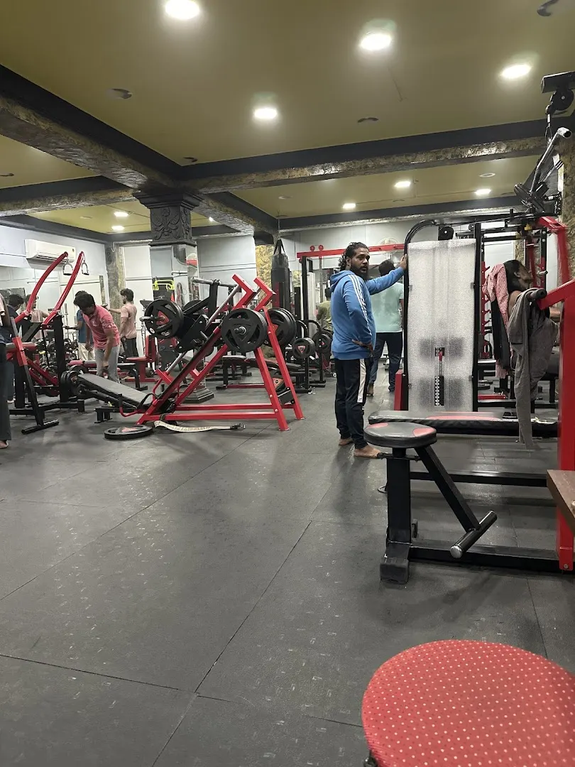 RETRO COMBAT AND FITNESS PRO — Fitness Center in Kilpauk, Chennai