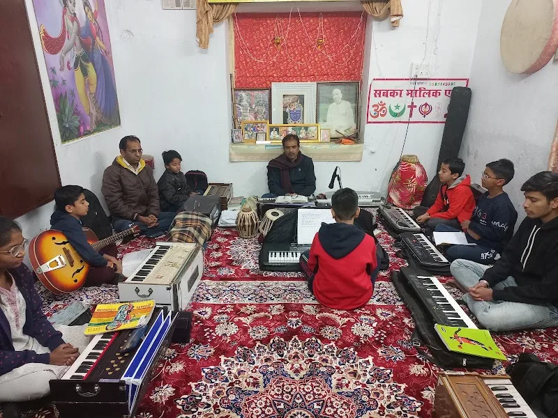 Arbuda Kala Mandir (Music and Dance School) — Dance in Choraya