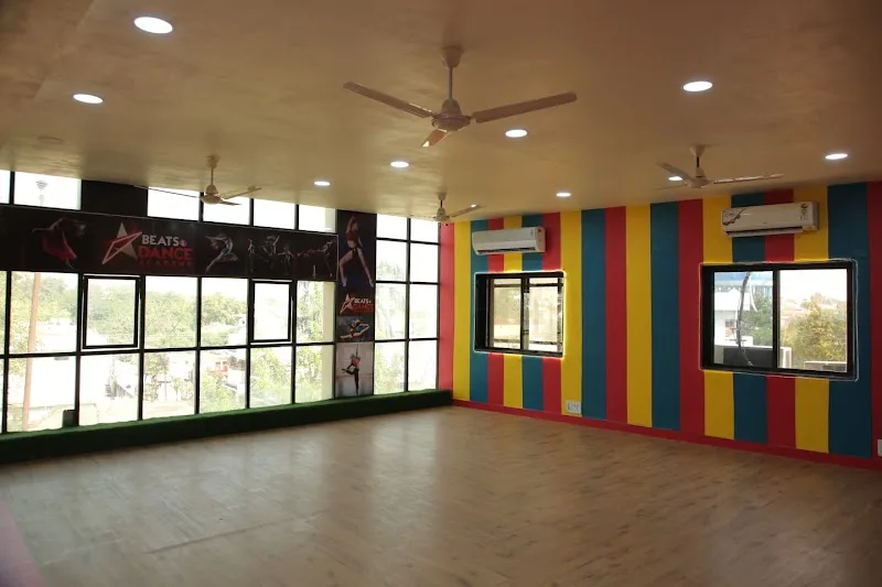 Beats & Dance Academy — Dance in Telibandha