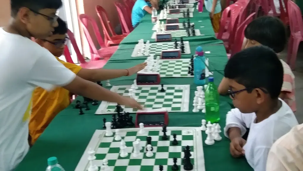 Golf green chess academy — Chess in Golf Green