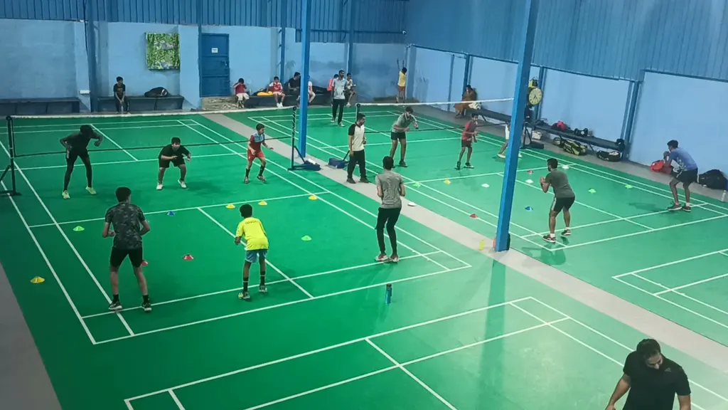 Deluxe Badminton Courts / Voltric shuttlers academy — Badminton in Kondhwa