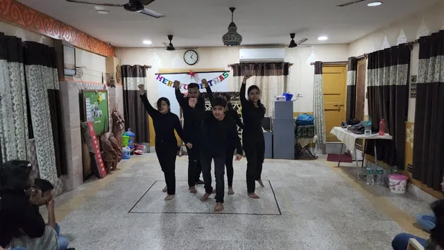 4th bell THEATRES — Theatre & Drama in Dhakuria