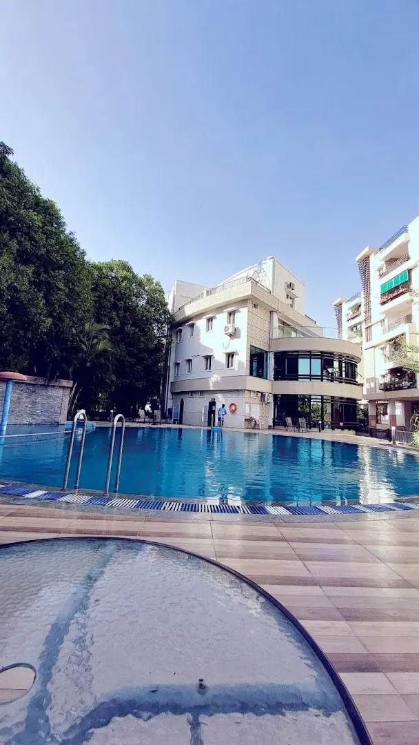 GREEN PARK SWIMMING POOL photo 1