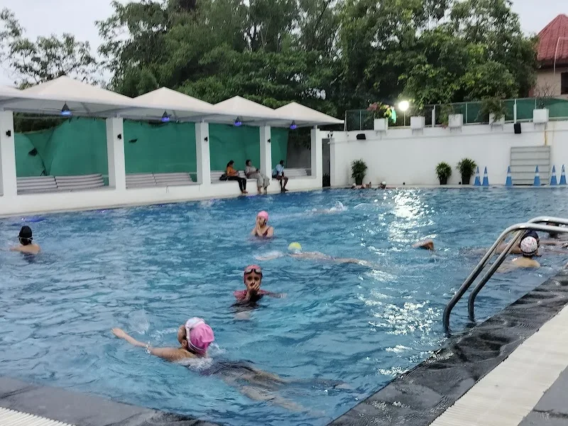 Amaanza Pools — Swimming in Shankar Nagar