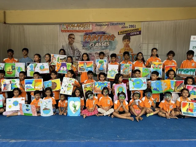 Kalakriti School Of Arts — Art & Craft in Doranda