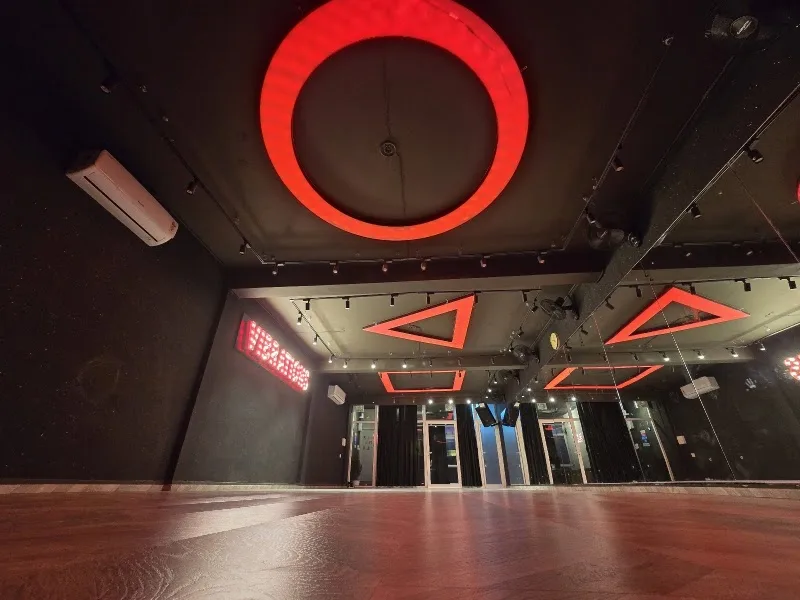 Vibrations- The Dance Studio — Dance in Hathibarkala Salwala