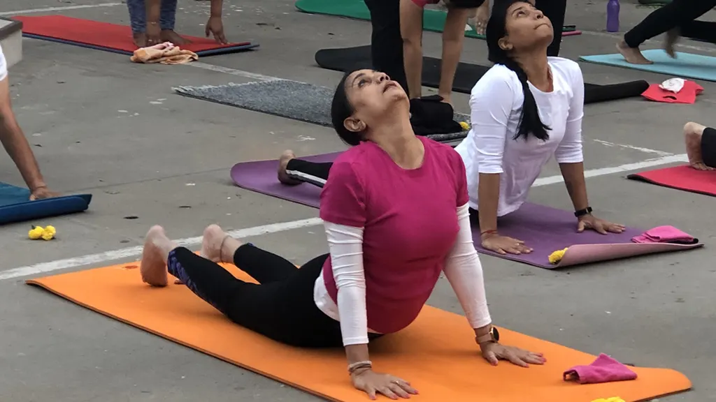 Bhakti's Yoga — Yoga in Navrangpura