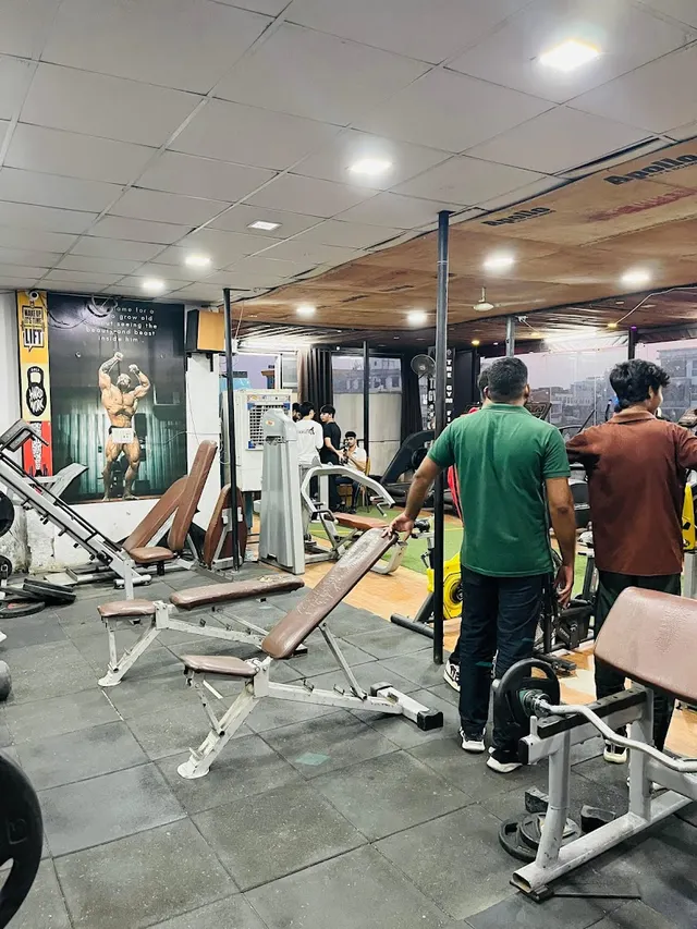 The gym fitness mania