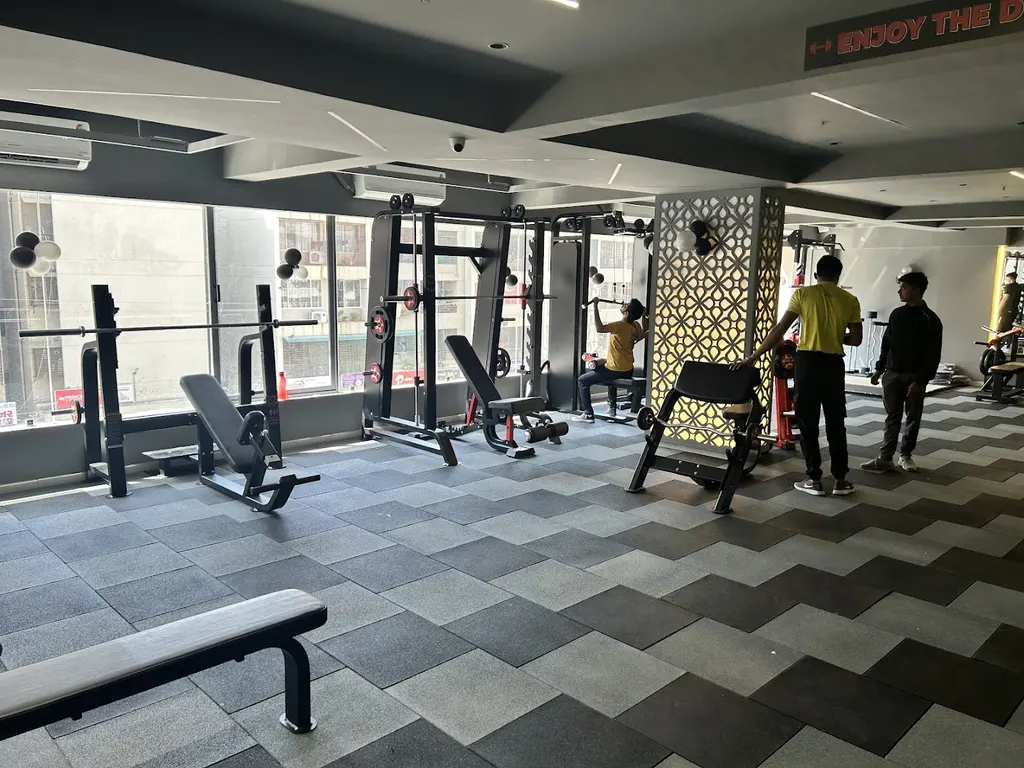 THE 99 SR FITNESS — Fitness Center in Chandkheda