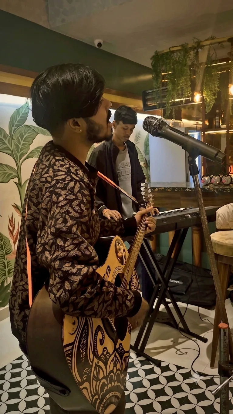 Nimai Guitar and Singing Classes — Music in Dwarakapuri