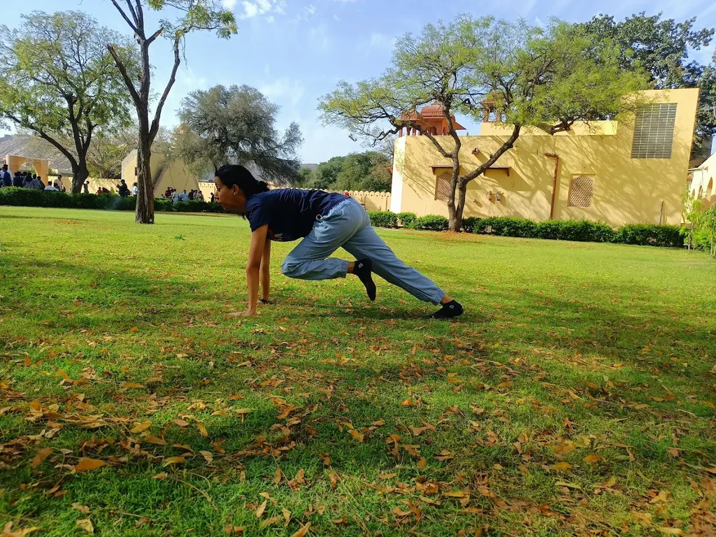 Nirwan yoga and meditation — Yoga in Ranisati Nagar
