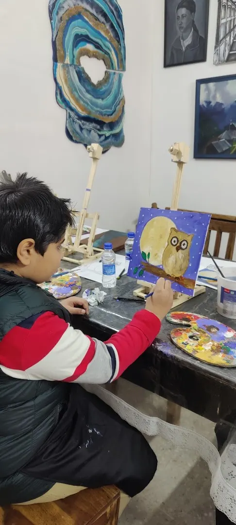 Artist In Me — Art & Craft in Sector 4