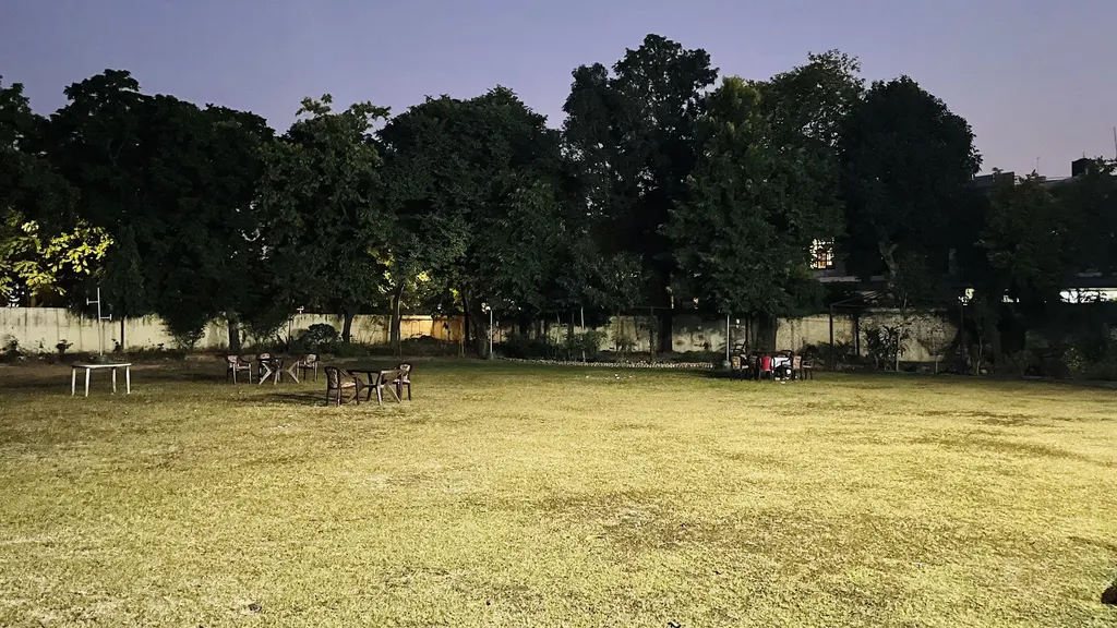 Central Club For Senior Citizens — Tennis in Sector 9