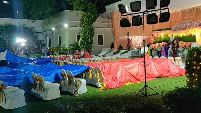Chiraan Fort Club — Swimming in Begumpet