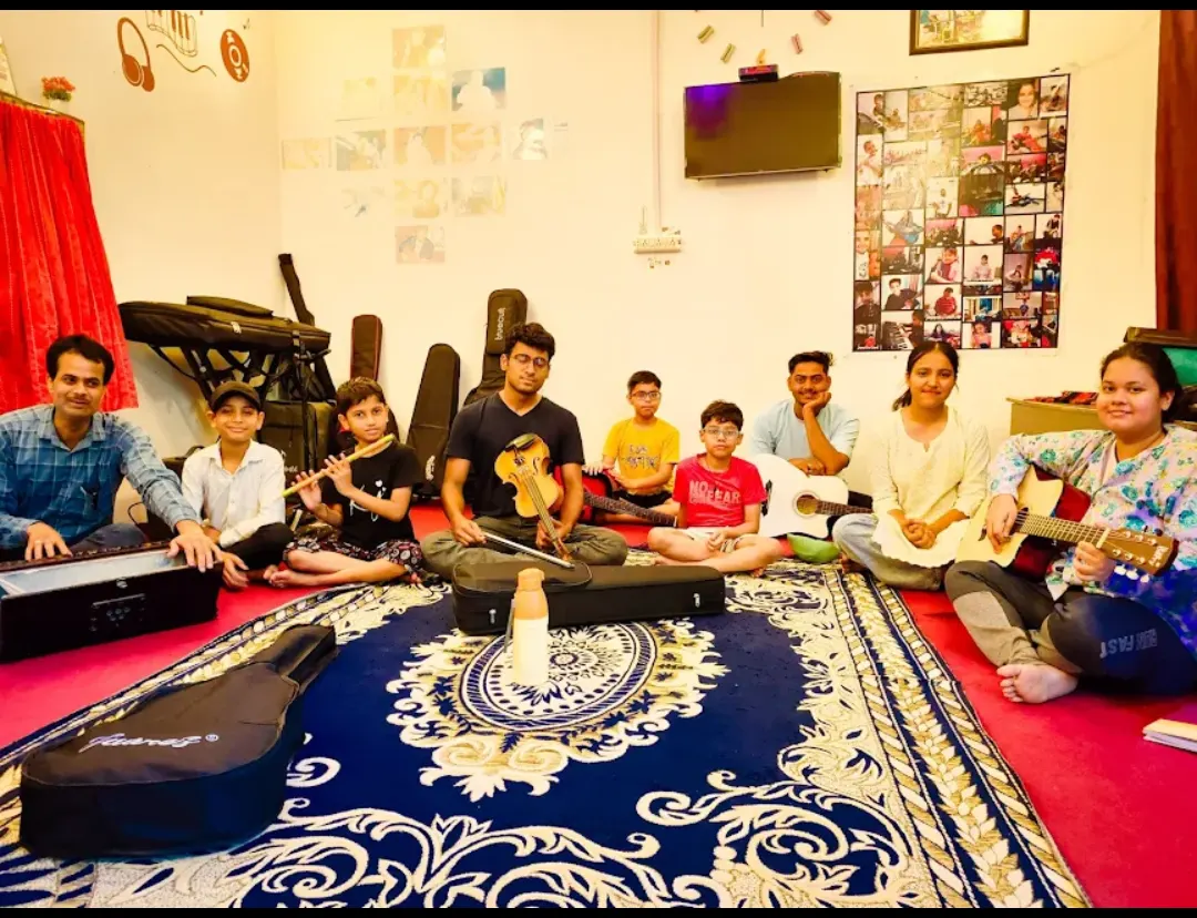 Parashar music classes photo 1