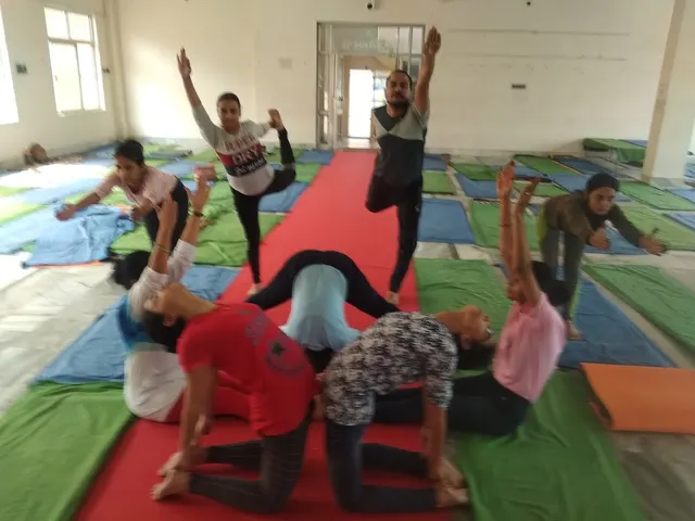 Yog Bhawan — Yoga in Shastri Nagar