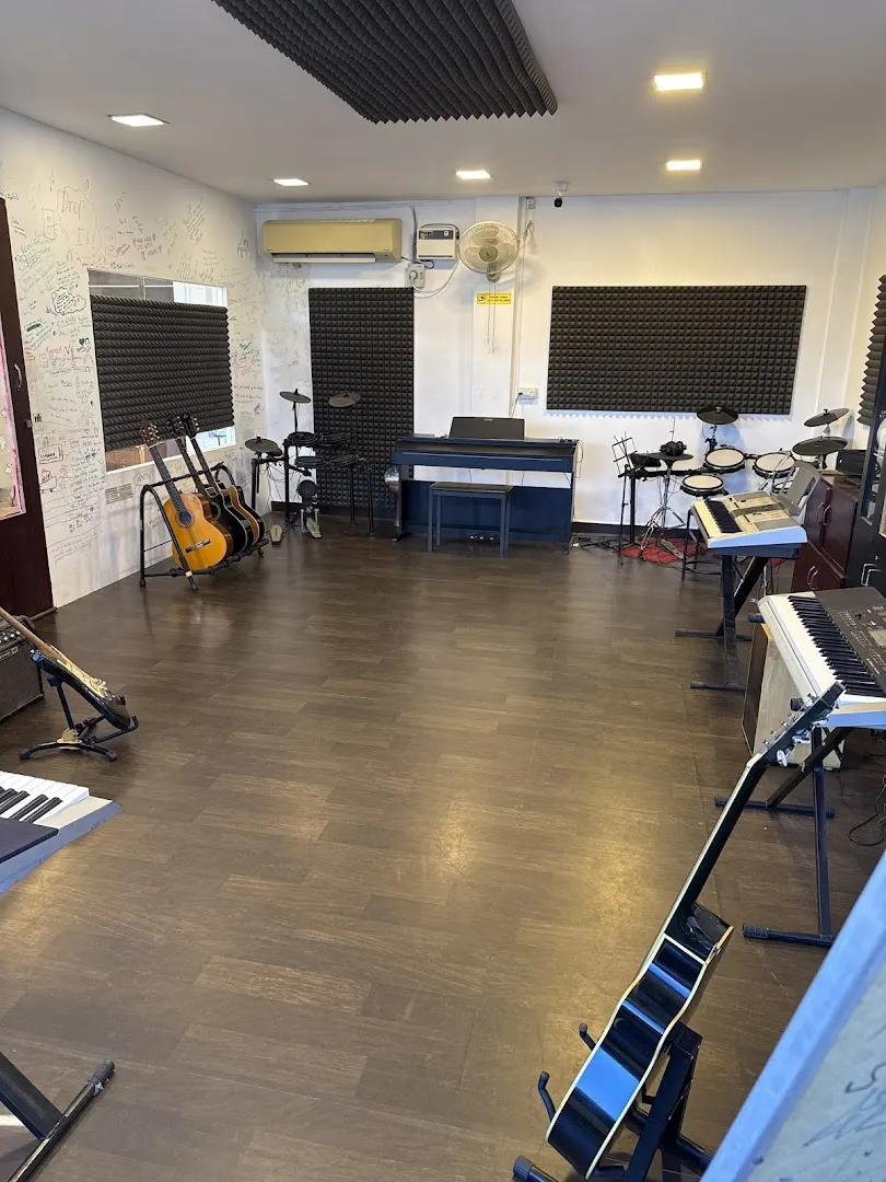 Higgaion Music Academy — Music in Tharamani