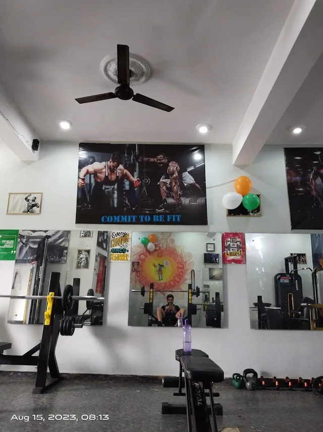 Fitness Maniacs
