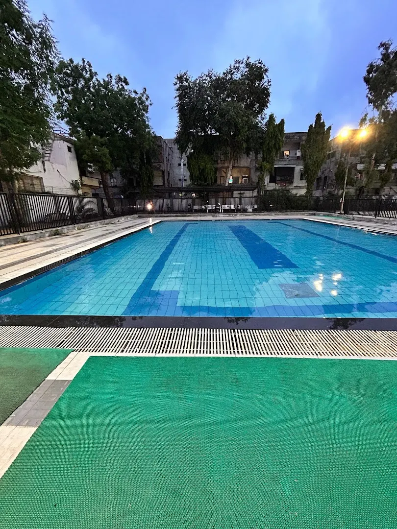 Khokhra swimming pool — Swimming in Khokhra