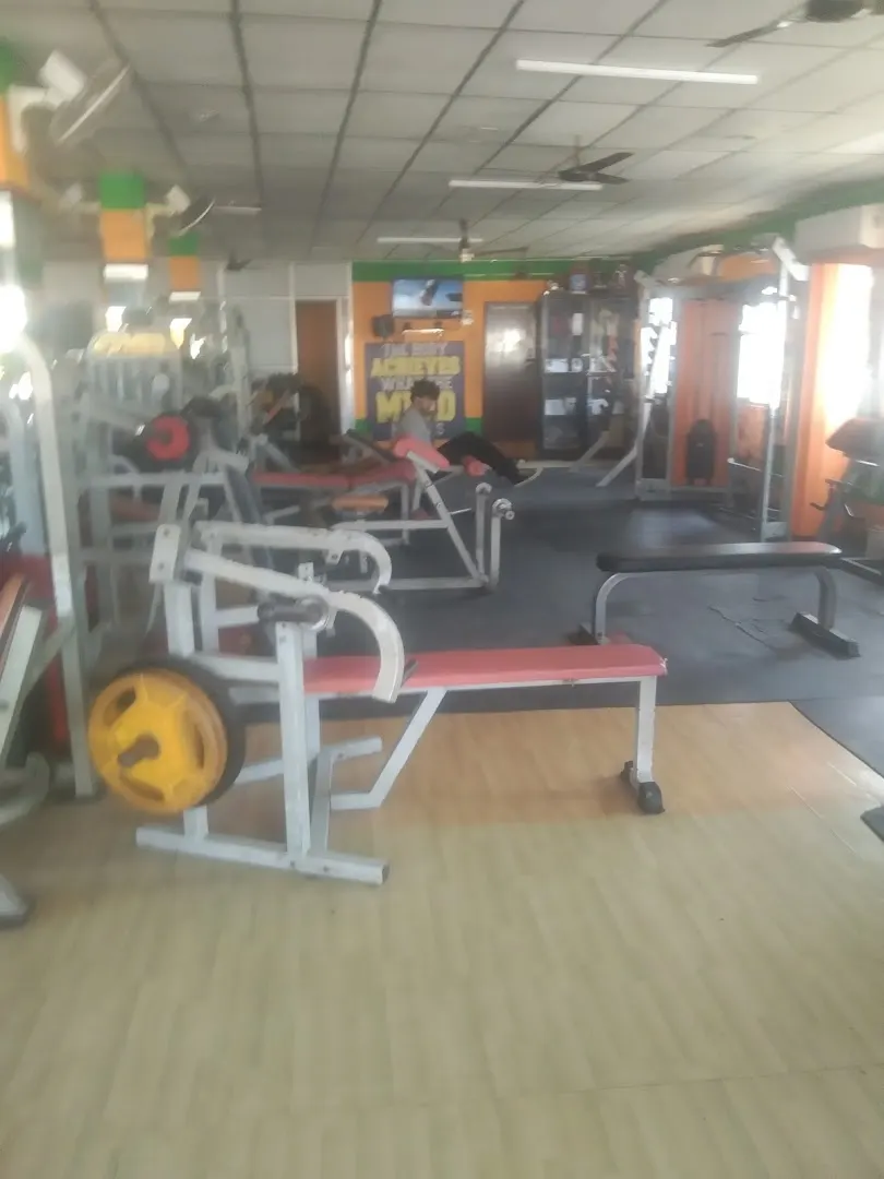 GOLDEN GLOBE GYM ( unisex fitness centre) — Standard Gym in Palavakkam, Chennai