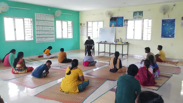 NAVALUR SKY YOGA — Yoga in Semmancheri