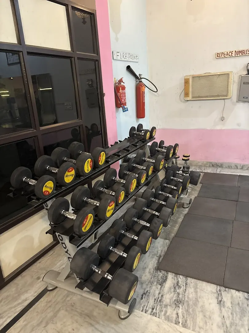 Yes maxx gym — Fitness Center in Mdc Sector 4, Panchkula