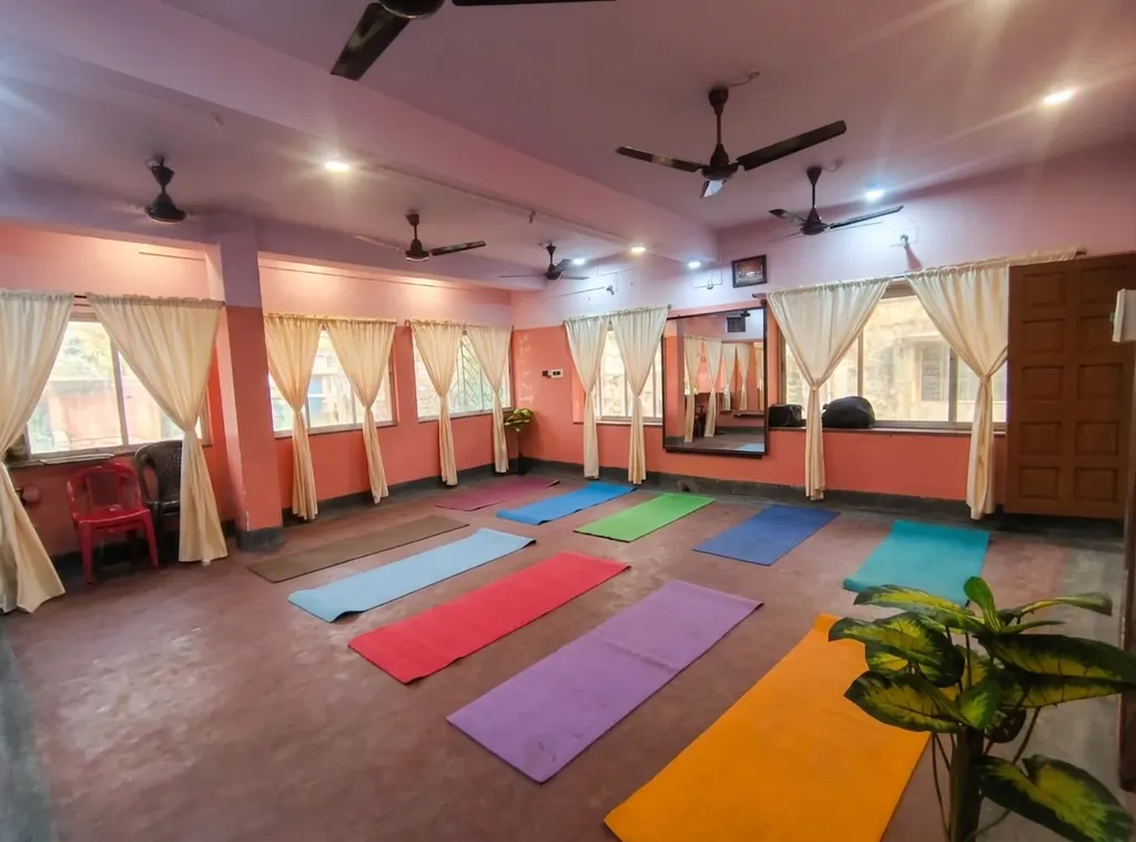 Gymkhana Yoga Studio — Yoga in Bansdroni